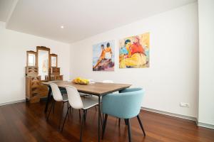 Top floor apartment in city center by Morna Homes