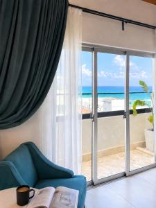 Luxurious Ocean View Penthouse With Private Jacuzzi