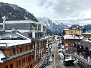 CENTRAL SPORT CAMPIGLIO 405