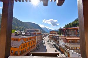 CENTRAL SPORT CAMPIGLIO 405