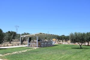 Trulli di Thomas Resort con piscina