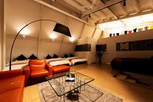 MS STUDIO