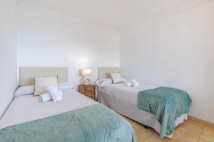 Marbella Beachfront Studio with Twin Beds