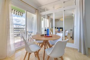 Marbella Beachfront Studio with Twin Beds