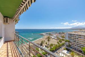 Marbella Beachfront Studio with Twin Beds