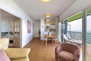 Marbella South Facing Beachfront Apartment