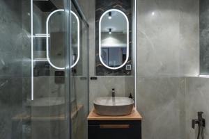 Portovo Private Jacuzzi & AC Suite by Lion Apartments