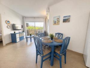 Benal Beach Spacious 1 Bedroom with Year-Round H