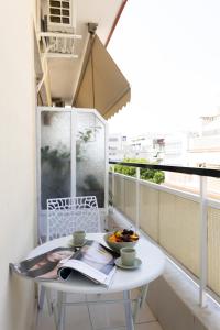 Central Thessaloniki Stylish 3BD Apt with Balcony