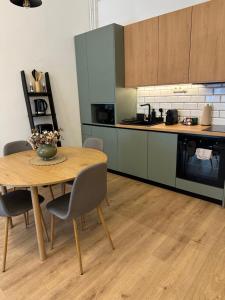 B 13 Residence