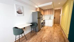 Elegant & Bright Studio - Unique Style