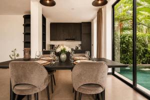 Stylish 3BR Pool WiFi 200