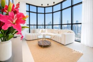 2BR Skyline View Apt Trade Center First