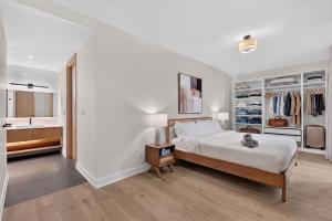 Ski-In Adjacent 200m - 3BR - Free Shuttle - Sleeps 8
