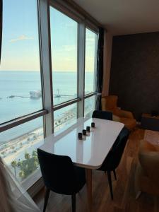 BS1 Beachfront Penthouse Ocean View