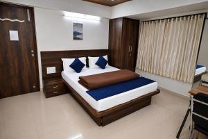 SparksFly Signature 3BHK Apartment in Vashi