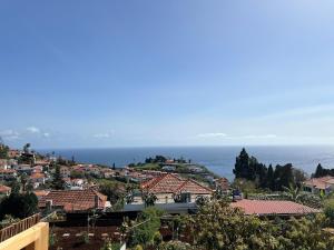 Sun, View & Serenity House in São Gonçalo Funchal