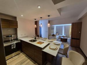 LAurora Apart