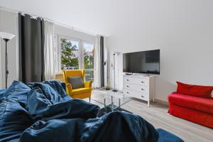 Warsaw Ursynów Apt - 64 m2, Balcony & Metro nearby by Rentujemy