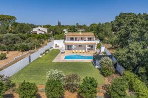 Villa Citrinos by Villa Plus