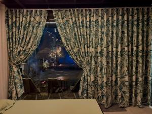 Large house with onpe views, lake view, fresh air
