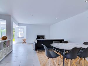 Barracuda Village
