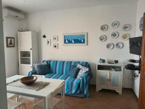 Accogliente trilocale con terrazzo vista mare, Residence Mirice - Vignola Mare