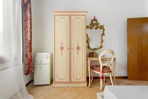 Rialto Rooms