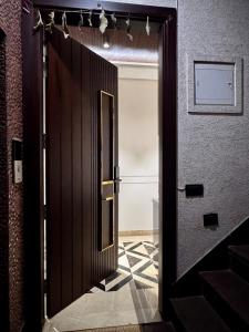 Ananda, Modern 2BHK with Balcony, South Delhi