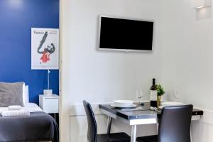 Modern Apt, 2 Minutes to Beach La Barceloneta, City Center