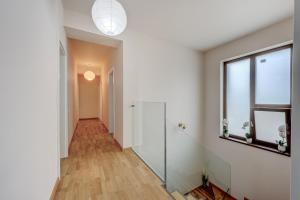 Alexandra Villa near Therme Bucharest and Airport