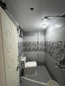 A N Guest House