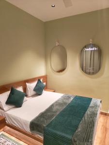 Cozy Studio Apartments