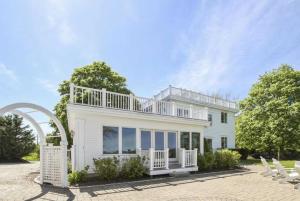 Ocean Views New A C Dog Welcome
