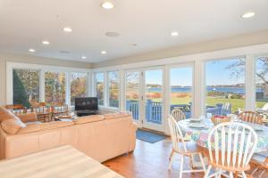 Ocean Views New A C Dog Welcome