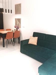 BOOK&RELAX Apartment, Private garden, Free parking, AC, Near City Centre&Park