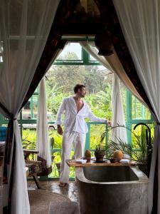 Mount Kilimanjaro 360 view Cottage