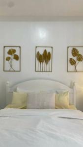 RJ Cozy Stays with pool, gym and free WiFi just 5 mins near Airport