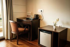 The Garnet Apartment With Balcony # Lift # Garden # Ac rooms # Private Parking # Near Prem Mandir # Located Inside- Omaxe Eternity Vrindavan #