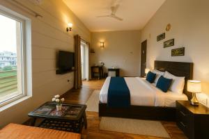 The Garnet Apartment With Balcony # Lift # Garden # Ac rooms # Private Parking # Near Prem Mandir # Located Inside- Omaxe Eternity Vrindavan #