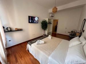 Garibaldi Central Rooms