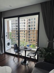 Pie Home Luxury Apt C2 DCapital Tran Duy Hung