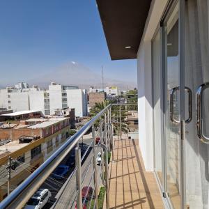 Departamento a 5 minutos de aeropuerto y 10 minutos al centro Wifi cocina 3 cuadras de CencoMall