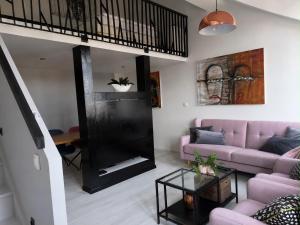 ComfyStay Old Town - Black Orchid