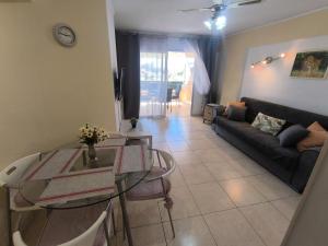 beautiful apartment near the beach and pool