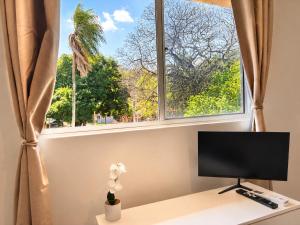 Condominio a pasos de la UNA y Hospital de Clínicas