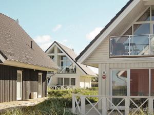6 person holiday home in Wendtorf