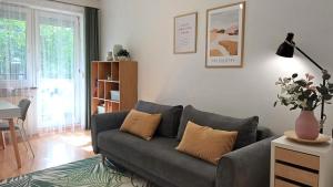 By the Tree Apartment Kabaty - Metro & Forest