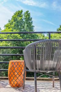 Mountain Monarchy Studio for 2 Condo, Pools, Wifi & Cable