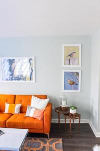Mountain Monarchy Studio for 2 Condo, Pools, Wifi & Cable